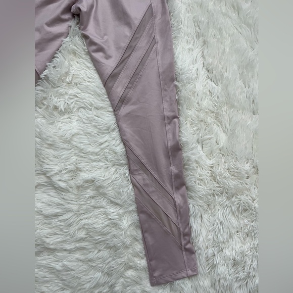 Forever 21 Mauve Mesh Cut Out Athletic Leggings Size XS - Picture 7 of 13